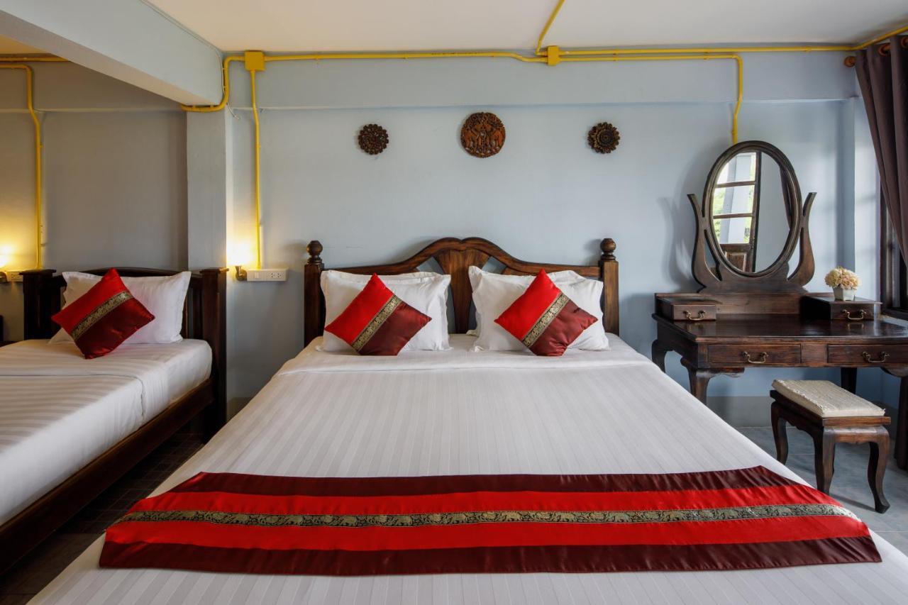 Mesa Guesthouse Чиангмай Екстериор снимка