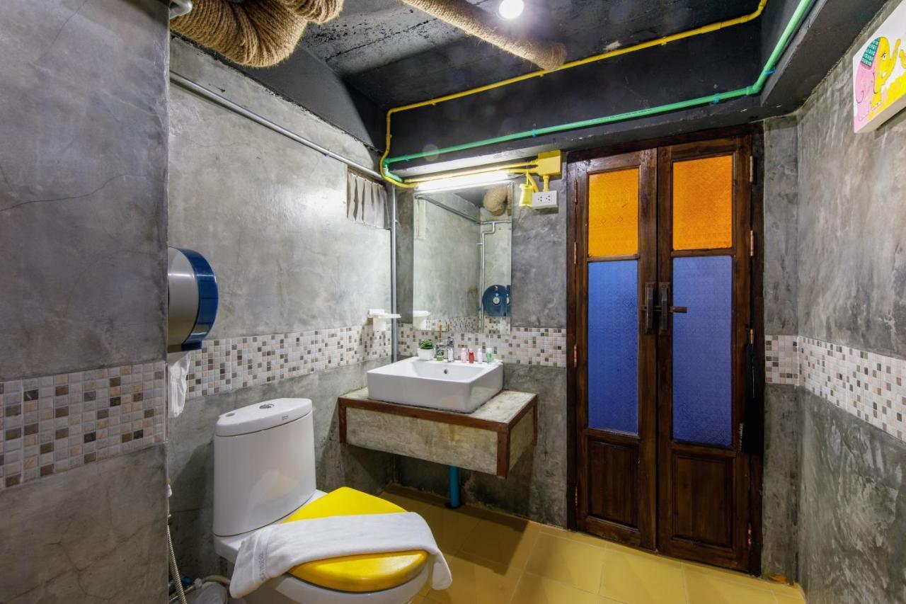 Mesa Guesthouse Чиангмай Екстериор снимка