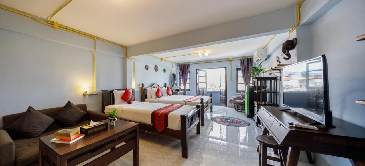 Mesa Guesthouse Чиангмай Екстериор снимка